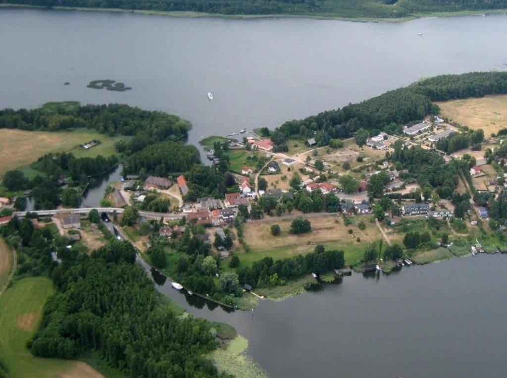Zwei Seen Ferienhaus Canow ภายนอก รูปภาพ