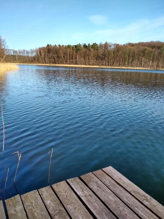 Zwei Seen Ferienhaus Canow ภายนอก รูปภาพ